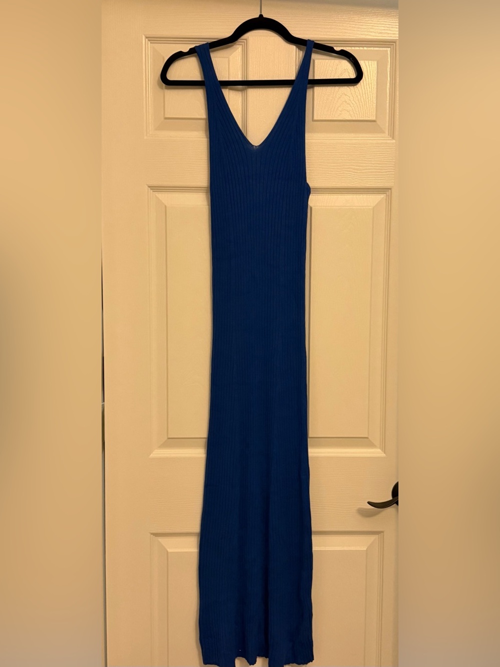 Blue Ribbed V-Neck Maxi Dress